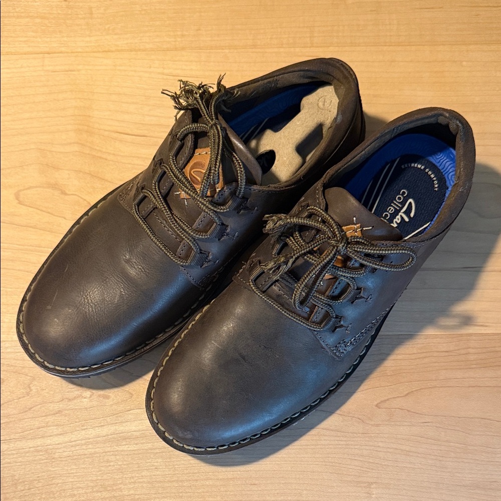 Clarks Dark Brown Leather Oxfords